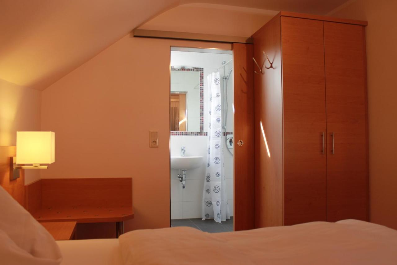 Hotel Huebler フランクフルト エクステリア 写真