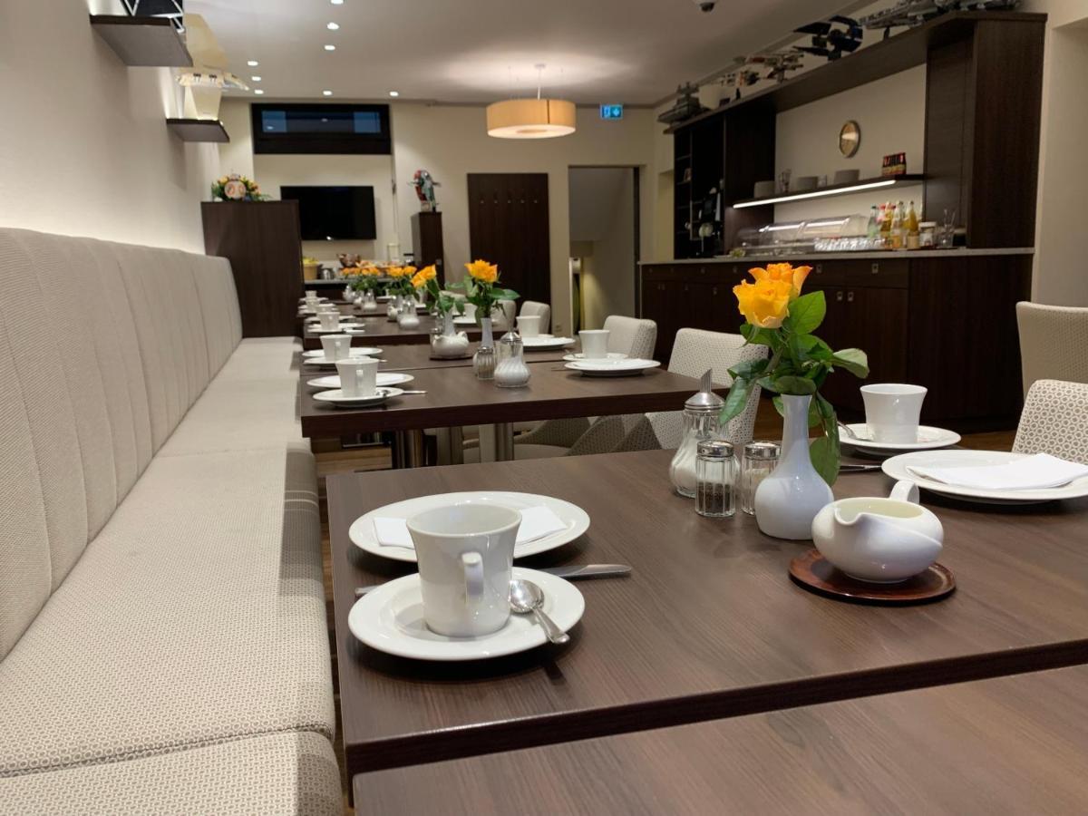 Hotel Huebler フランクフルト エクステリア 写真