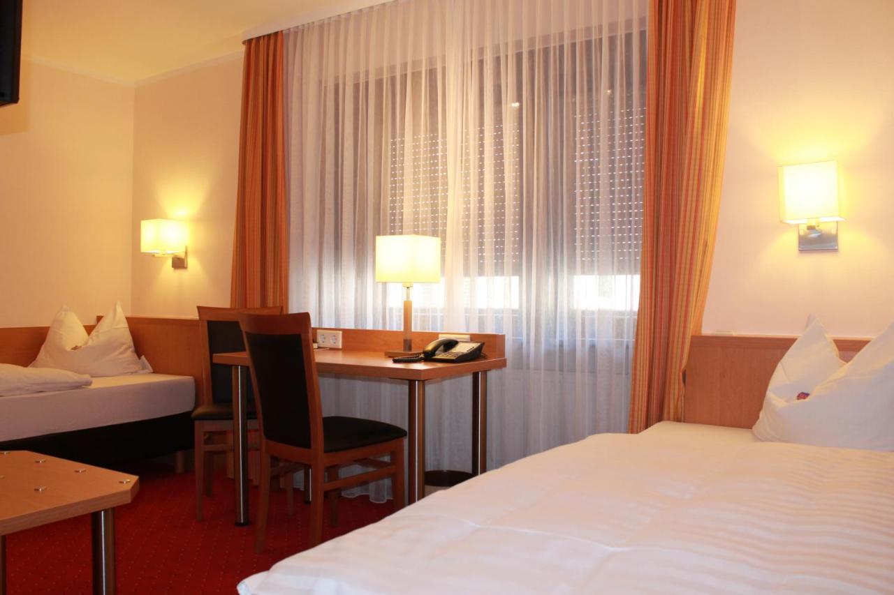 Hotel Huebler フランクフルト エクステリア 写真